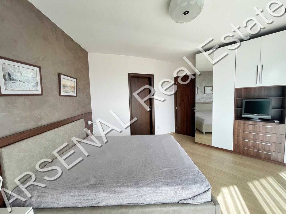 Дава се под наем Тристаен апартамент в София, Изток - 141 кв.м за 1196.97 € - Снимка #7