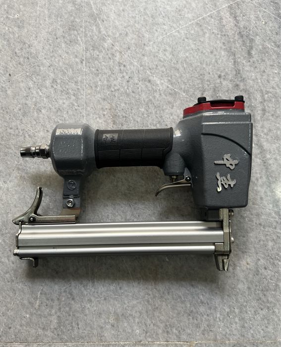 Степлер пневматический ротанг/ратан 425КА