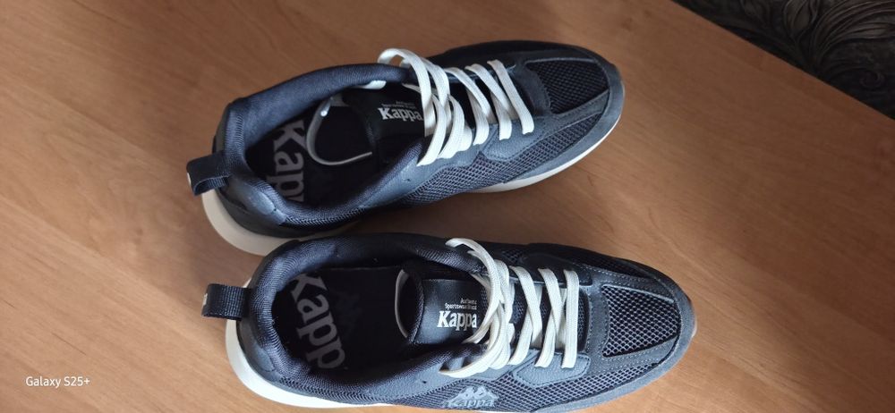 Обувь кроссовки летний