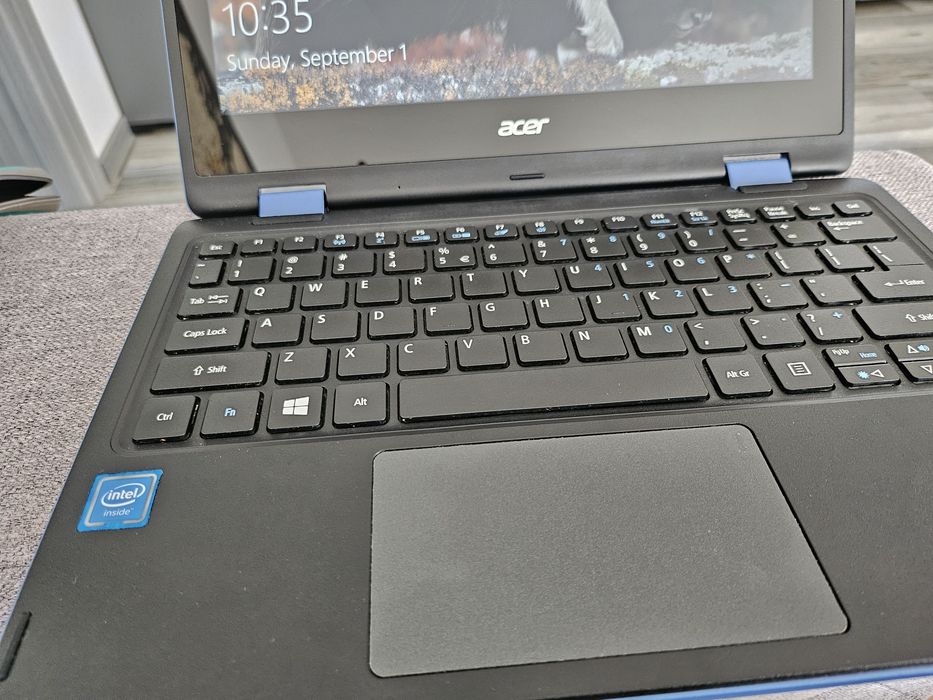 Laptop 2 in 1 Acer Aspire (tableta și laptop)
