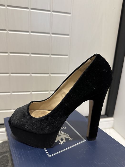 Женская обувь