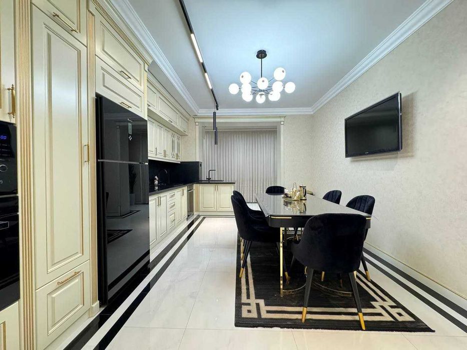 Готовая квартира 175 м² с гардеробной и 2 санузлами на Нукусской