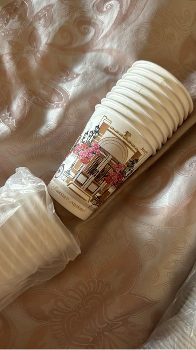 Крышки для стаканов, стаканы