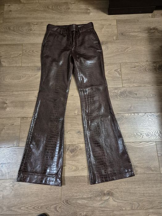 Кожен панталон Манго