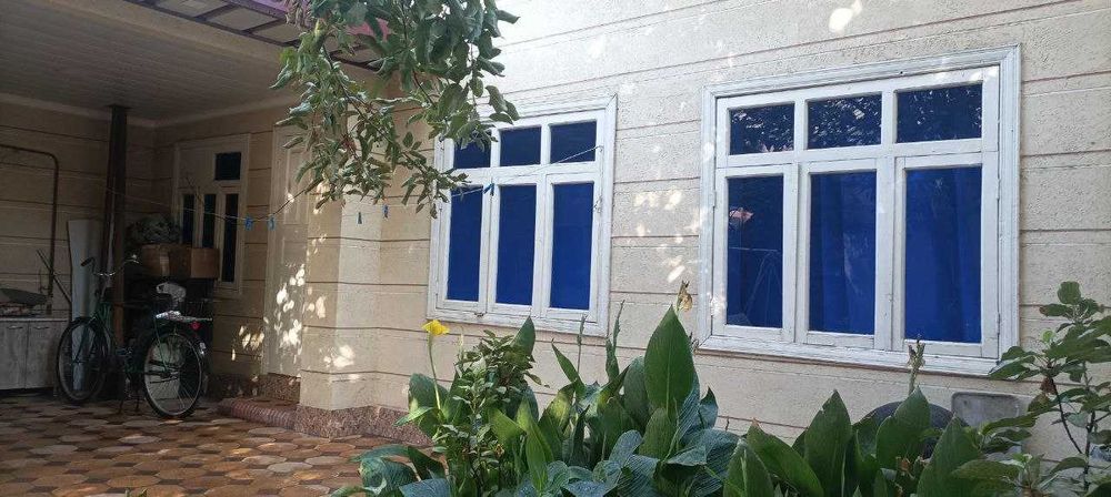 Продается дом в центре города Карши