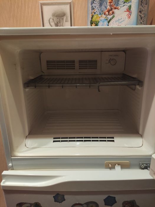 Продам холодильник