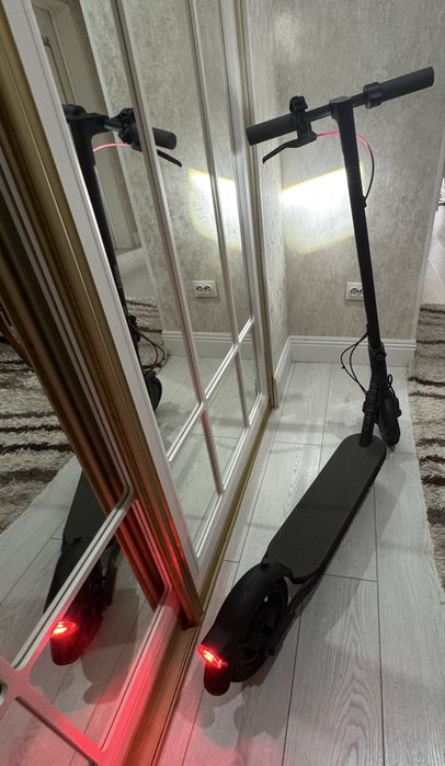 Электросамокат  Xiaomi Electric Scooter 4 Lite