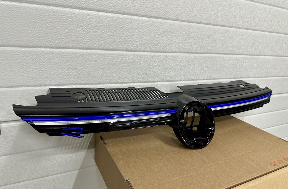 Grila LED VW Golf 8 R VIII ACC