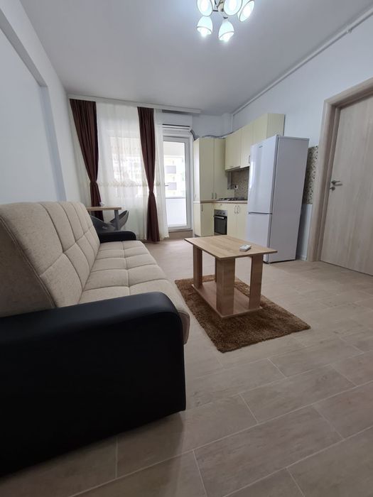 Închiriez studiou complet mobilat