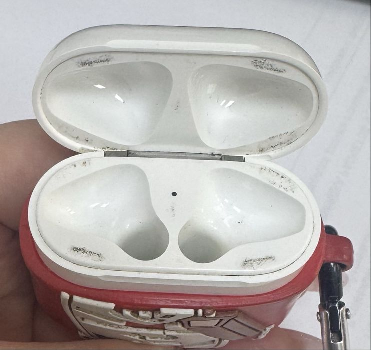 Кейс от наушников