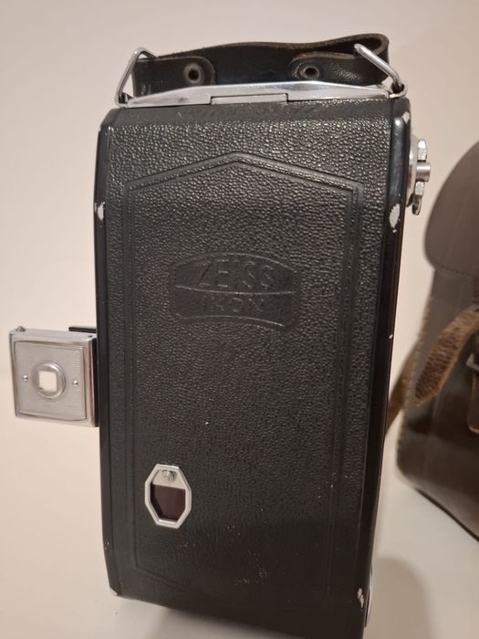 Cameră foto vintage Zeiss Ikon Nettar 515/2