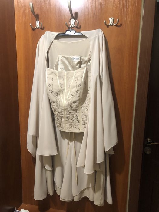 Официален  костюм с три части