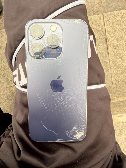 iPhone 14 pro с гаранция още една година