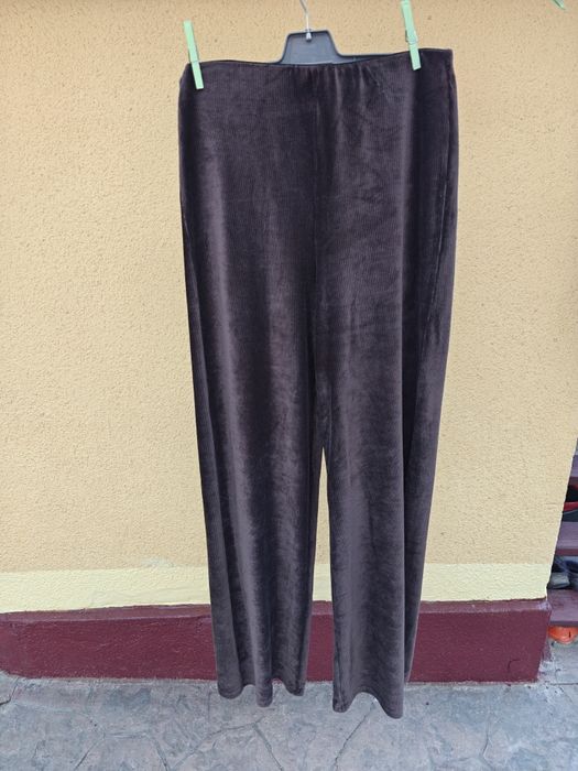 Pantaloni dama catifelati