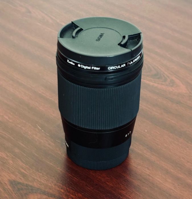 Sigma 16 mm f/1.4