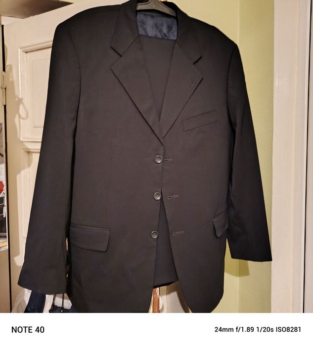 Костюм шим қора рангда