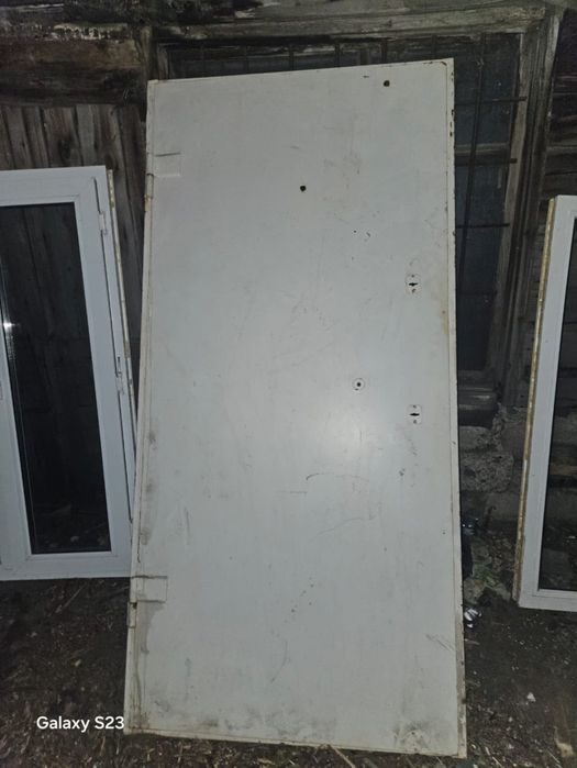 Входной дверь продаём