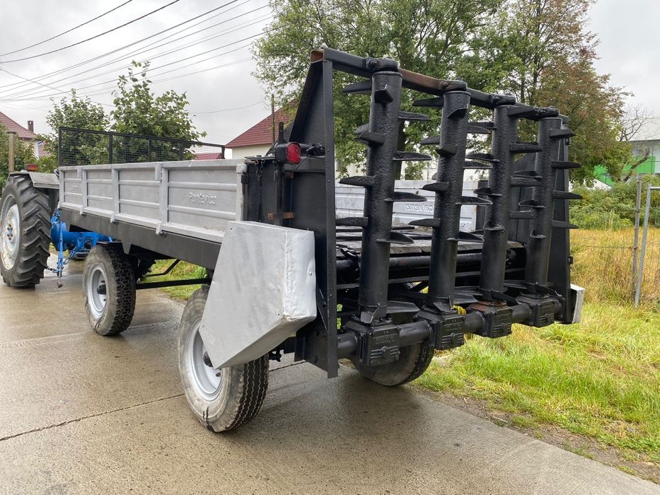 Mig pentru imprastiat gunoi tip remorca