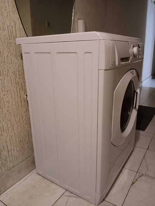 Роботеща и запазена пералня Hotpoint Ariston 6кг/1200 оборота, прозведена в Италия