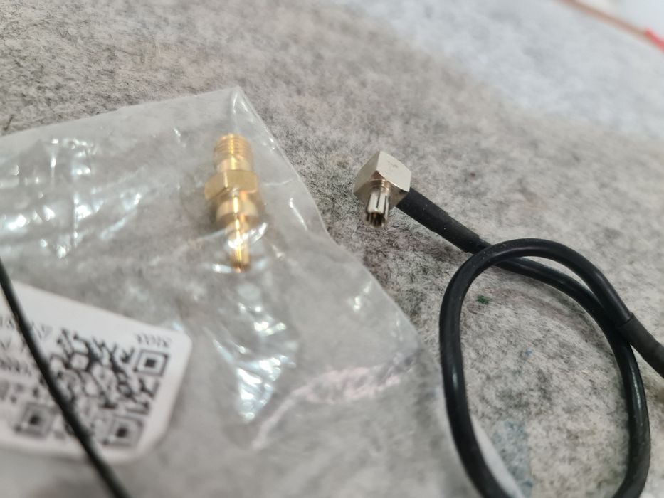 Антенна для усиления WI FI сигнала , подходит для модемов, платежных