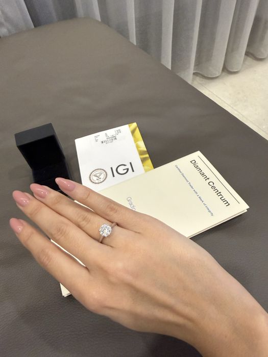 Диамантен пръстен 1,5 карата. Платина
