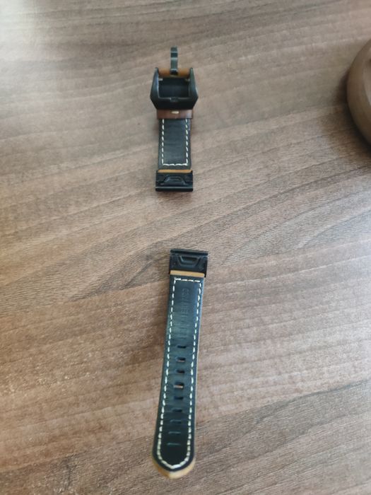 Кожена каишка 22мм за часовник Garmin