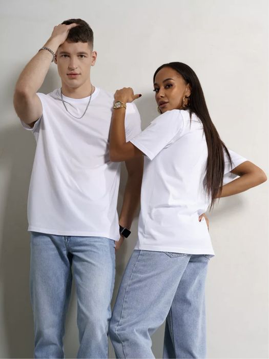 Базовые футболки из 100% хлопка наличии