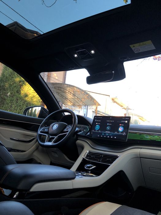 BYD Song Plus Flagship, full позиция Электромобиль