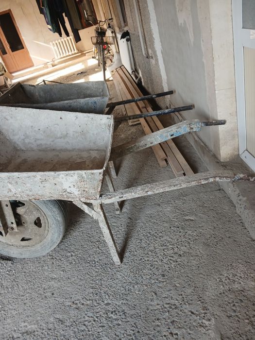 Аробача сотилади 2та