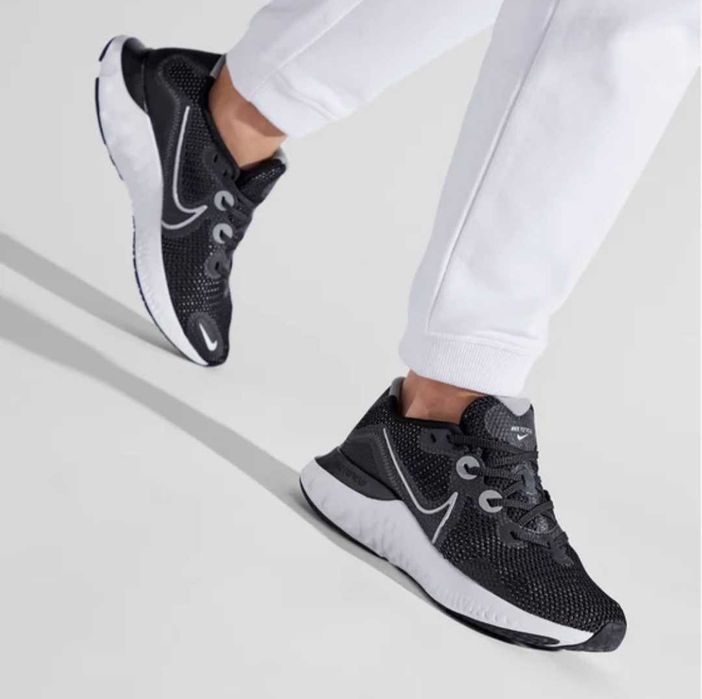 Дамски маратонки Nike Renew