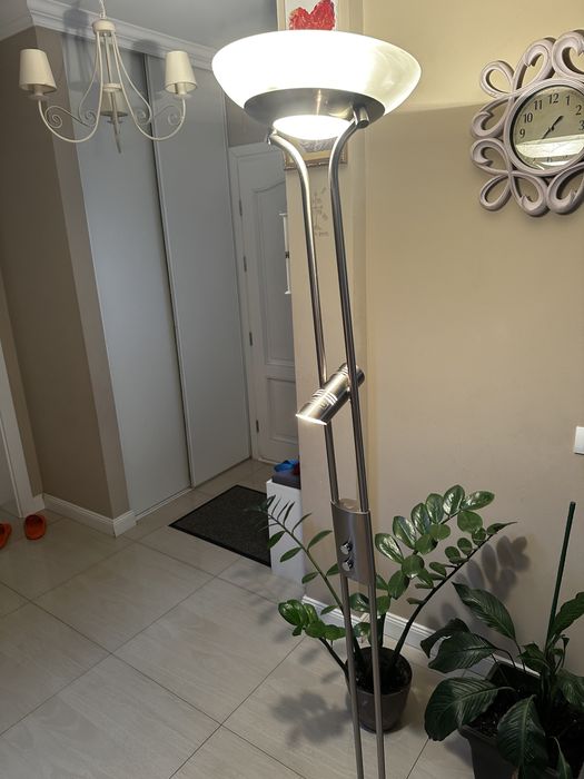 Veioza de podea cu picior