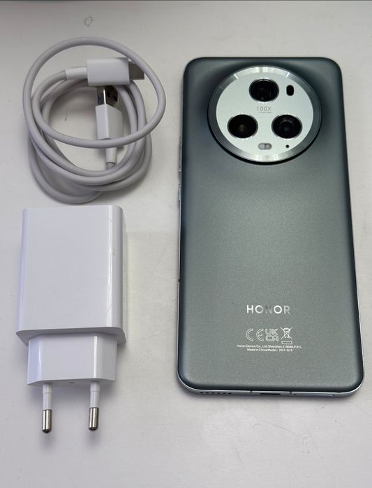 Honor Magic 5 pro,  cutie, factura, garanție. Impecabil.