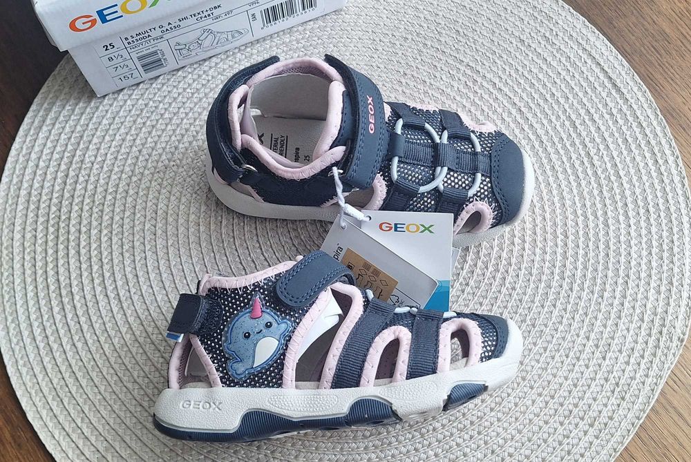 Сандали - чисто нови - Biomecanics и Geox, н. 25