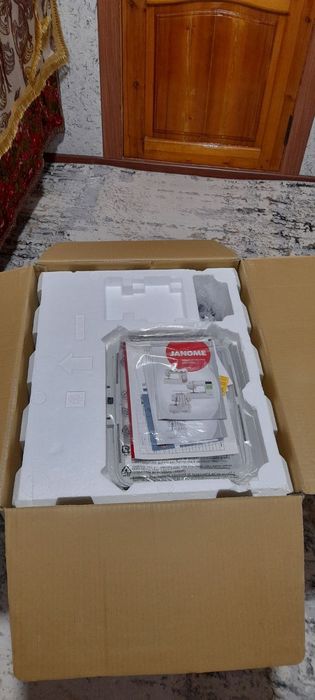 *ЯНГИ* Вышивальний машинка Janome 500E сотилади