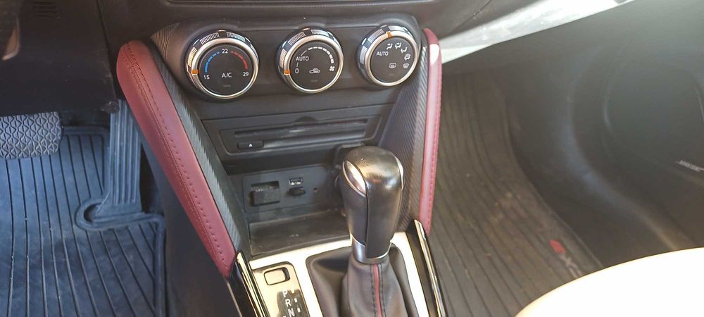 Mazda CX 3 2.0 4x4,cutie automata,usor avariata