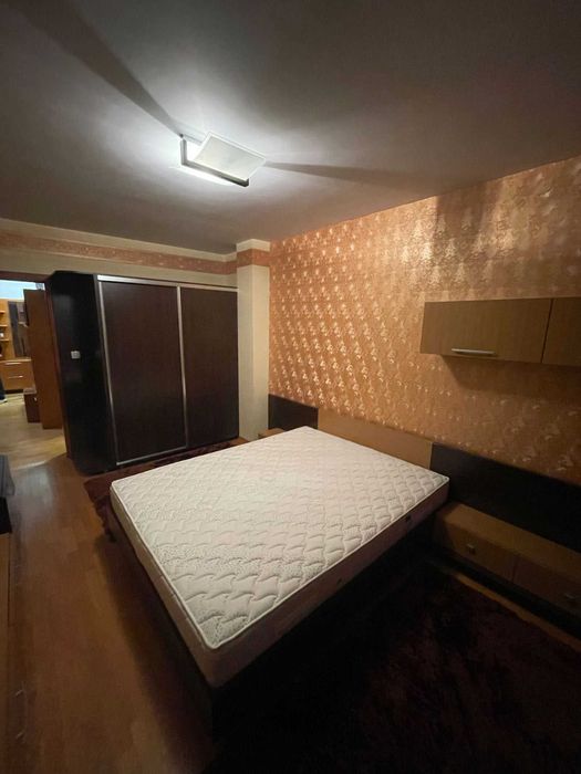 Дава се под наем Тристаен апартамент в София, Витоша - 95 кв.м за 765 € - Снимка #3