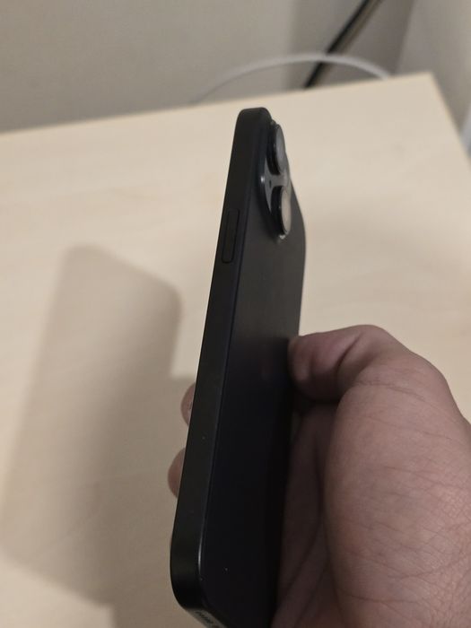 Iphone 15 в много добро състояние