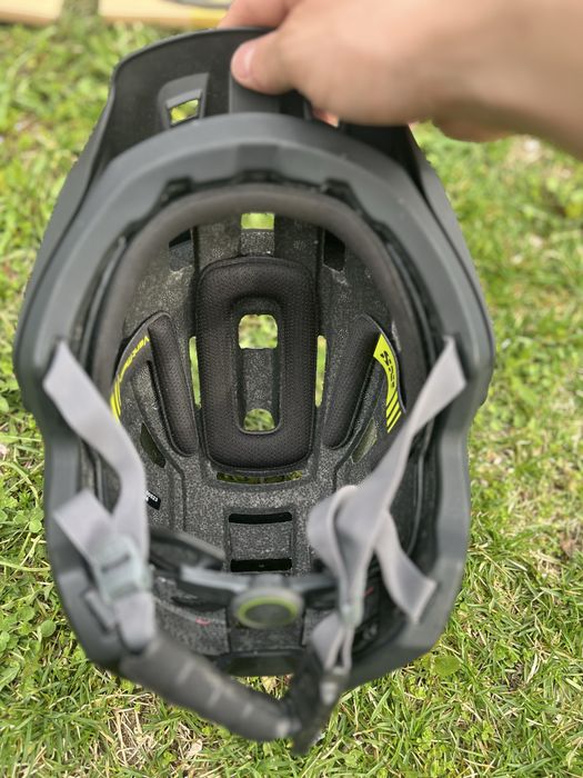 Каска за MTB IXS