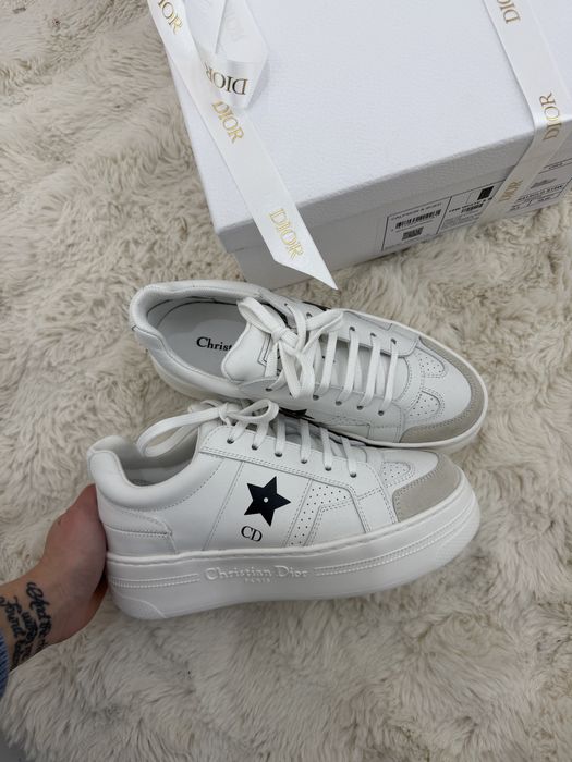 Оригинални сникърси Dior