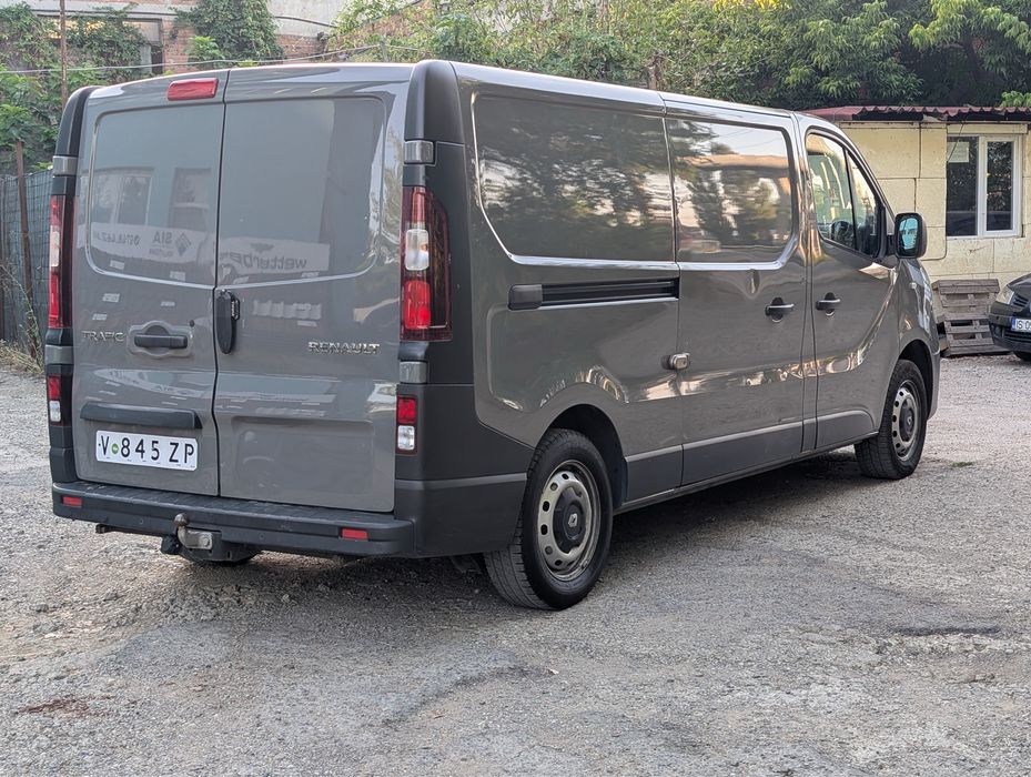 Renault Trafic 1.6 dci Euro 6 2019 model lung, 212000 km , Varianta Pre-facelift