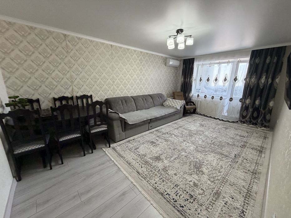Продам 4-комн квартира