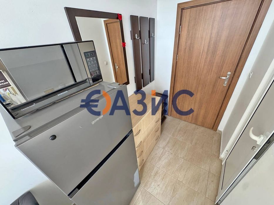 Продава се Тристаен апартамент в к.к. Слънчев бряг - 55 кв.м за 696 €/кв.м - Снимка #8