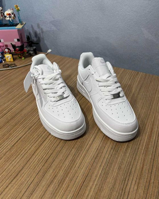 Adidasi Nike AirForce 1 Universali