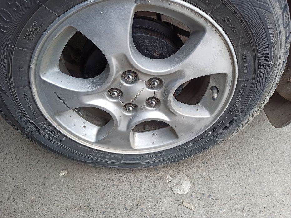 Продам зимнию шину !