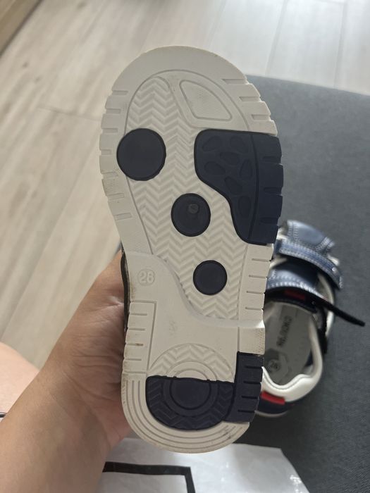 Продам летние сандали для мальчика