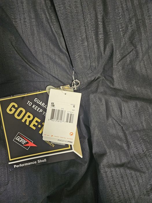 Pantaloni iarna Nike cu Gore-tex