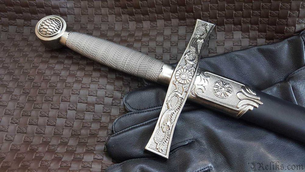 Метален меч с ножница и средновековни мотиви Medieval Hand and a Half Sword