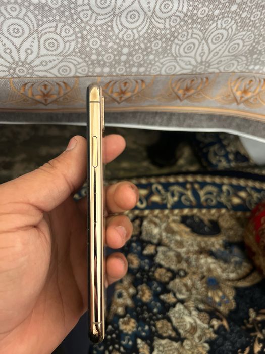 Iphone Xs face.