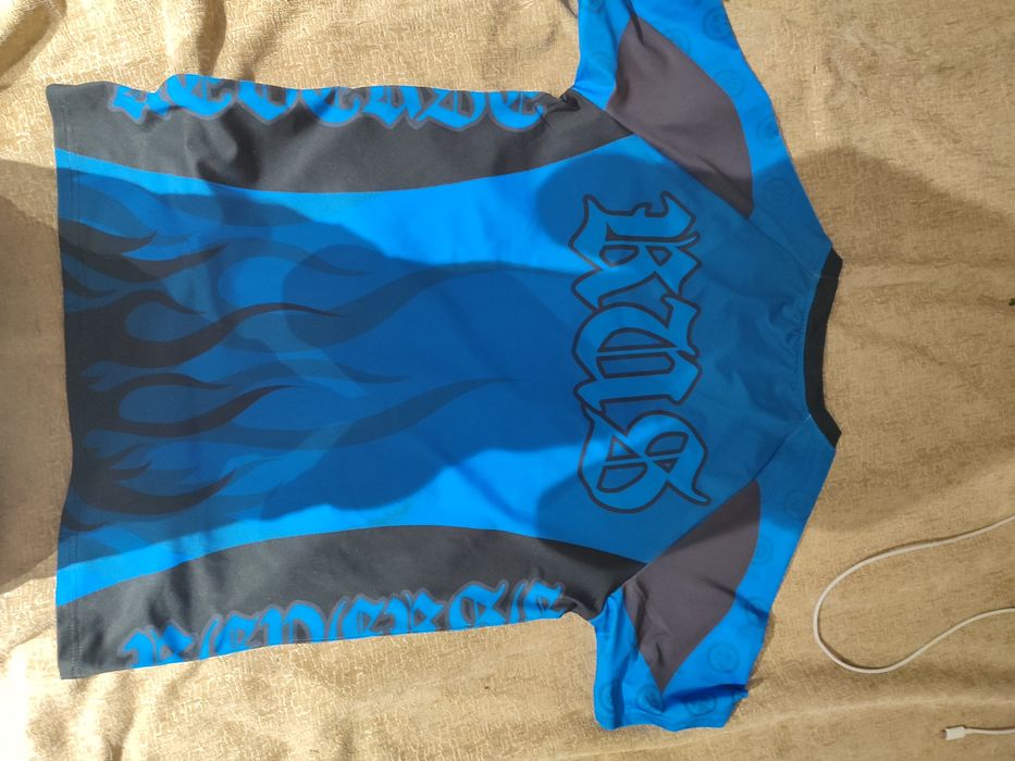 Рашгард синий с reverse оригинал ни разу не одевал