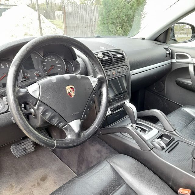 Porsche Cayenne 2005